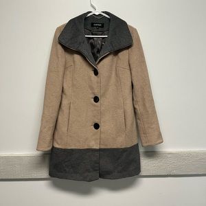 Ellen Tracy Coat Size 6